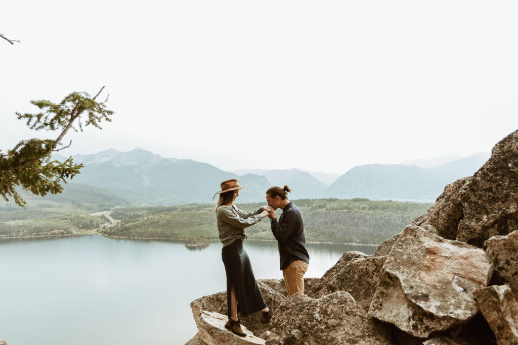 why sapphire point overlook is perfect for engagement photos